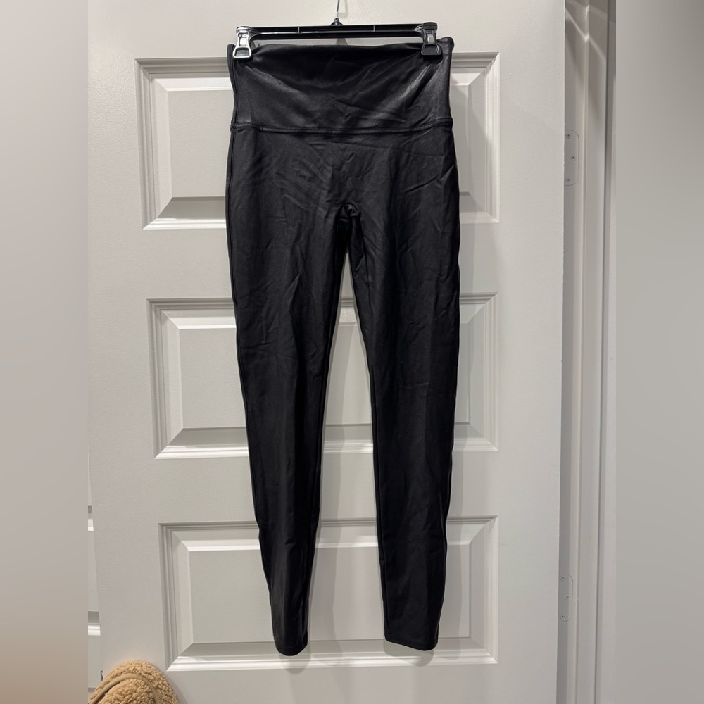 Spanx faux leather leggings like new size large